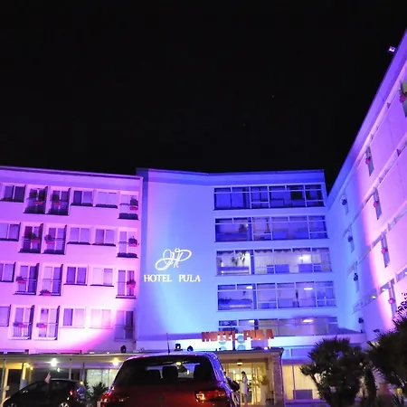 Hotel Pula ホテル 3*