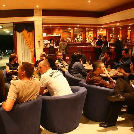 Szálloda Hotel Pula 3*