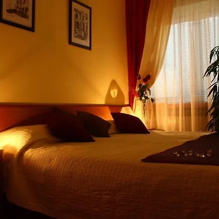 Hotel Pula ホテル プーラ