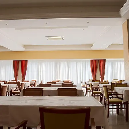 Ξενοδοχείο Hotel Pula 3*