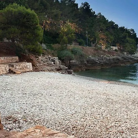 Hotel Pula Ξενοδοχείο Πούλα