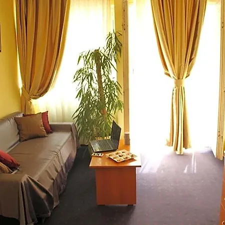 Hotel Pula Pula