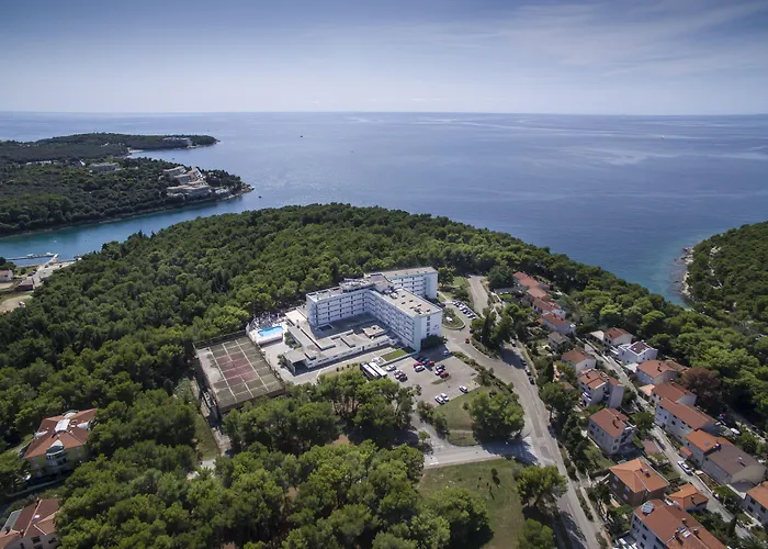 호텔 Hotel Pula 3*