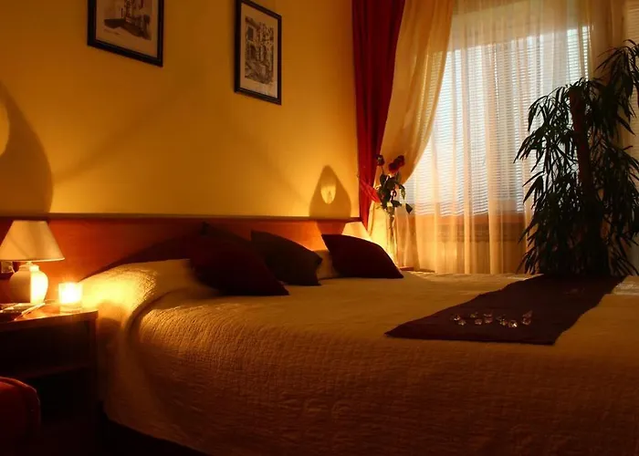 Hotel Pula 호텔 풀라