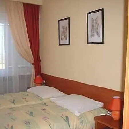 Hotel Pula فندق