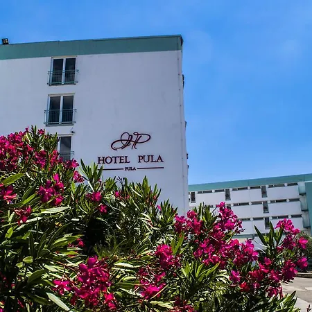 Hotel Pula فندق 3*