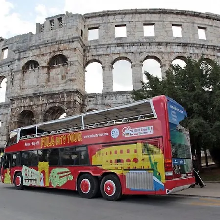 فندق Hotel Pula بولا